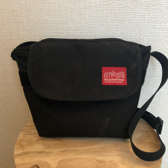 Manhattan Portage(マンハッタンポーテージ)の【専用】Manhattan Portage ショルダーバッグ　ブラック メンズのバッグ(メッセンジャーバッグ)の商品写真