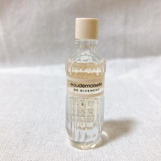 ジバンシィ(GIVENCHY)のジバンシー　オードモワゼル　香水(香水(女性用))