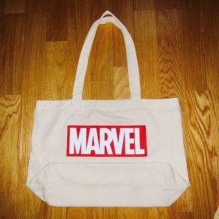 マーベル(MARVEL)のMARVEL トートバッグ　生成り　ファスナーポケット付　送料無料❣️(トートバッグ)