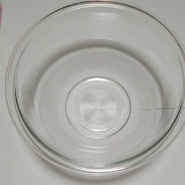 Pyrex(パイレックス)のパイレックスボール1,5L インテリア/住まい/日用品のキッチン/食器(調理道具/製菓道具)の商品写真