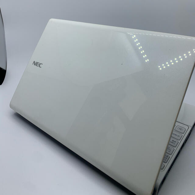 NEC(エヌイーシー)の☆NECノートパソコンCore7☆SSD250Gメモリ8G スマホ/家電/カメラのPC/タブレット(ノートPC)の商品写真