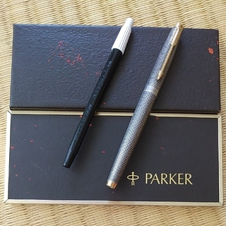 パーカー(Parker)のパーカー万年筆 (シルバー色)(ペン/マーカー)