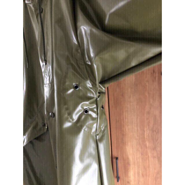 HYKE(ハイク)のHYKE Laminated Military Coat オリーブ　サイズ2 レディースのジャケット/アウター(ロングコート)の商品写真
