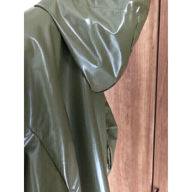 HYKE(ハイク)のHYKE Laminated Military Coat オリーブ　サイズ2 レディースのジャケット/アウター(ロングコート)の商品写真