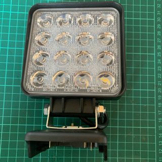 LED 48w マキタ 18V - 14.4V Ok です。(ライト/ランタン)