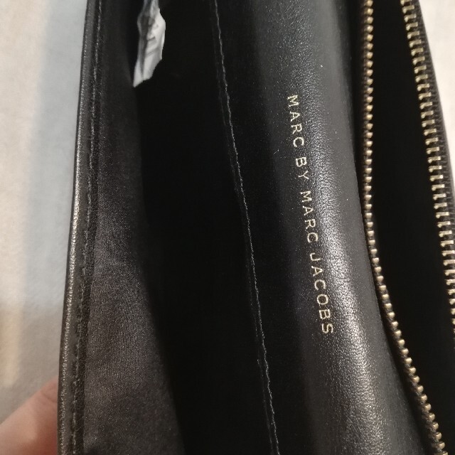 MARC BY MARC JACOBS(マークバイマークジェイコブス)の美品 MARC JACOBSマークジェイコブス 長財布 黒  レディースのファッション小物(財布)の商品写真