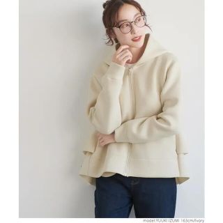 ザラ(ZARA)のcoca バックフリルパーカー アイボリー(パーカー)