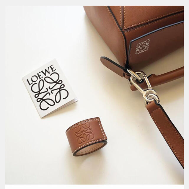 ロエベ LOEWE ストラップブレスレット スモール タン