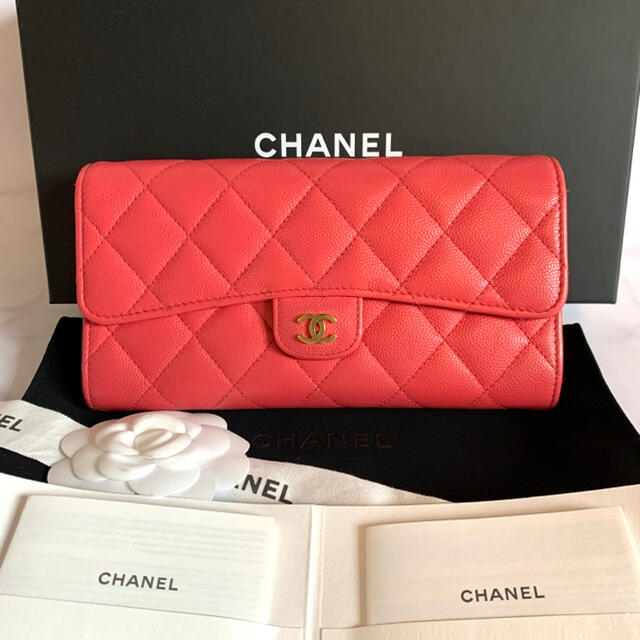 レディースCHANEL シャネル 美品 キャビアスキン マトラッセ フラップ 長財布 財布