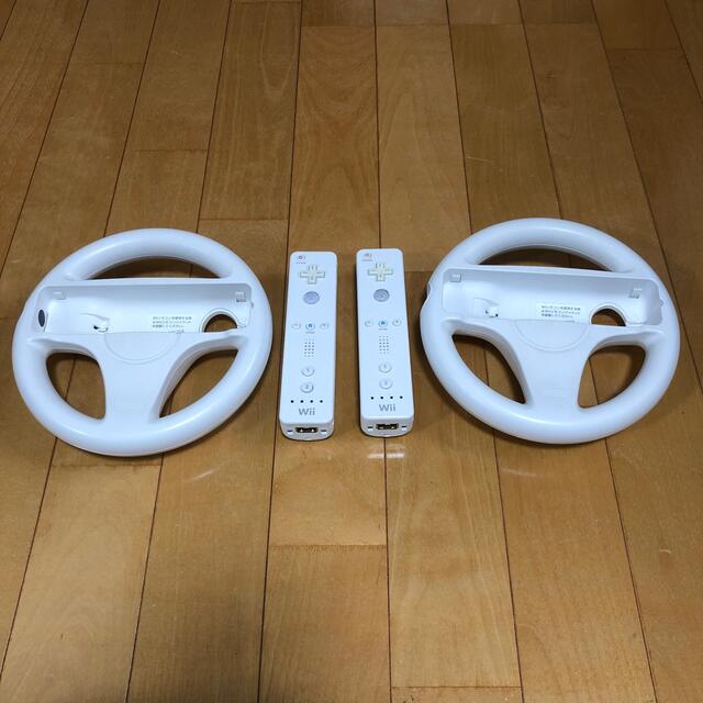 Wii(ウィー)のWii リモコン　Wii ハンドル　セット2 エンタメ/ホビーのゲームソフト/ゲーム機本体(家庭用ゲーム機本体)の商品写真