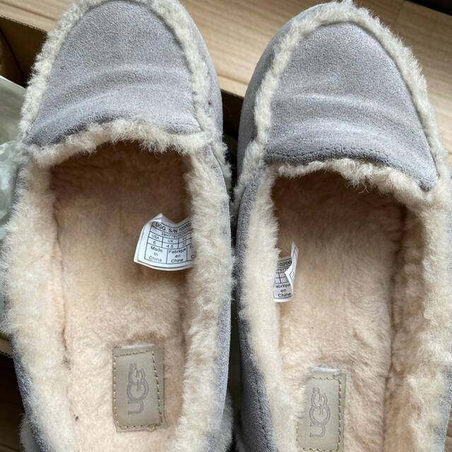 UGG モカシン