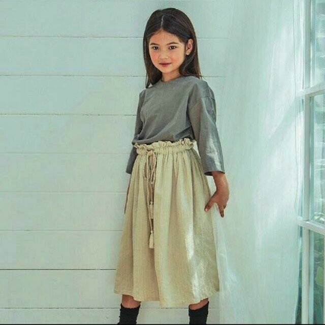 ZARA KIDS(ザラキッズ)の⑤120【未使用】シンプルロングシャツ　韓国子供服 キッズ/ベビー/マタニティのキッズ服女の子用(90cm~)(ブラウス)の商品写真