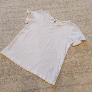 エイチアンドエム(H&M)の袖フリルTシャツ(Tシャツ/カットソー)