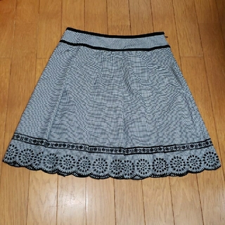 ❤COVELY❤ボックスプリーツスカート❤春夏物/刺繍/ギンガムチェック(ひざ丈スカート)