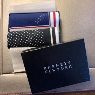 バーニーズニューヨーク(BARNEYS NEW YORK)のBARNEYS NEWYORK ハンカチセット箱入り紙袋、リボン付き(ハンカチ/ポケットチーフ)