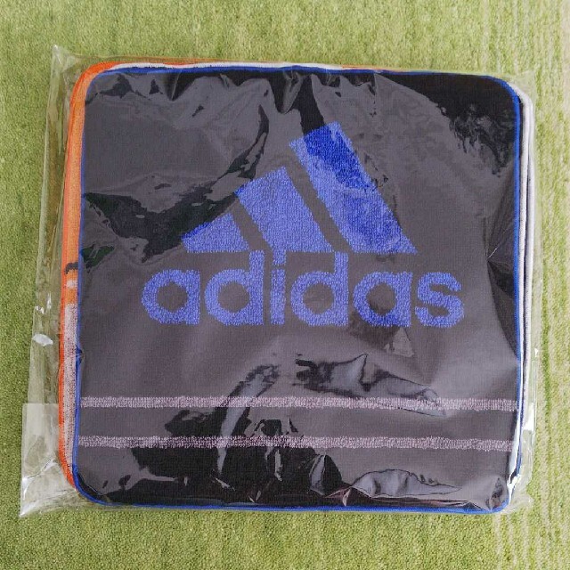 adidas(アディダス)の新品◇アディダス◇adidas◇ハンドタオル◇6枚組 メンズのファッション小物(ハンカチ/ポケットチーフ)の商品写真