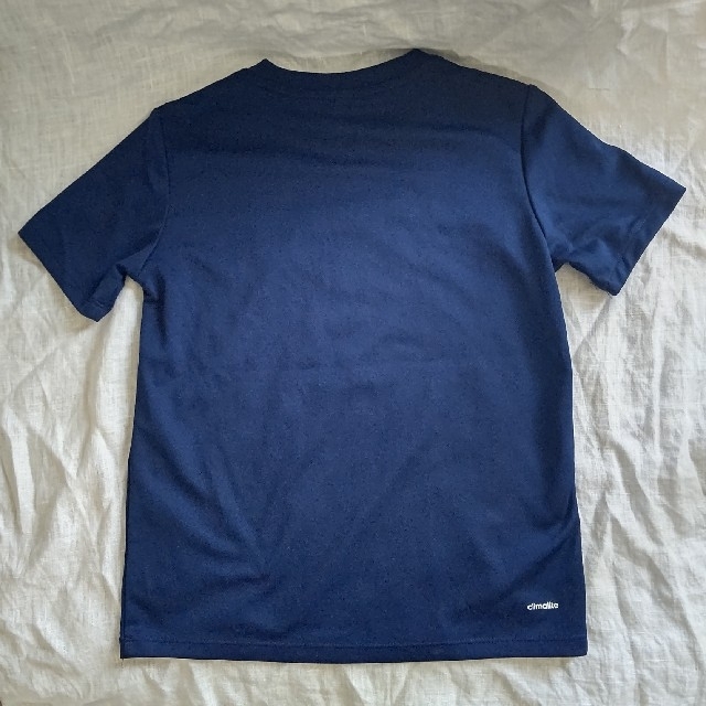 adidas(アディダス)のadidas Tシャツ 130 キッズ/ベビー/マタニティのキッズ服男の子用(90cm~)(Tシャツ/カットソー)の商品写真