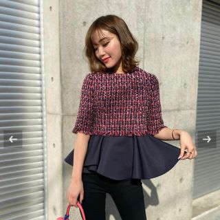 低価格の - sheller eleganceフリルブラウス - 格安通販サイト:16966円