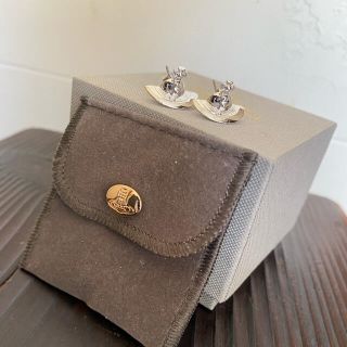 ヴィヴィアンウエストウッド(Vivienne Westwood)のヴィヴィアン ピアス(ピアス)