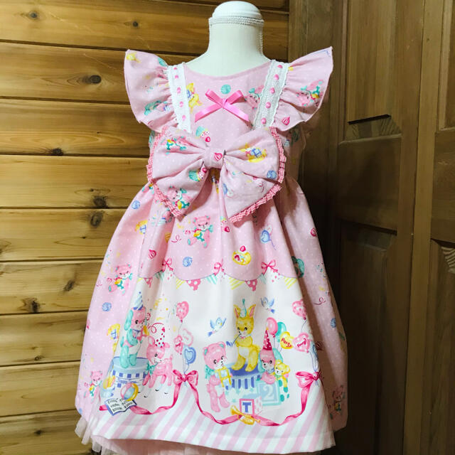 ハンドメイド　レア生地★コッカ　アニマルパーティ柄ワンピース キッズ/ベビー/マタニティのキッズ服女の子用(90cm~)(ワンピース)の商品写真