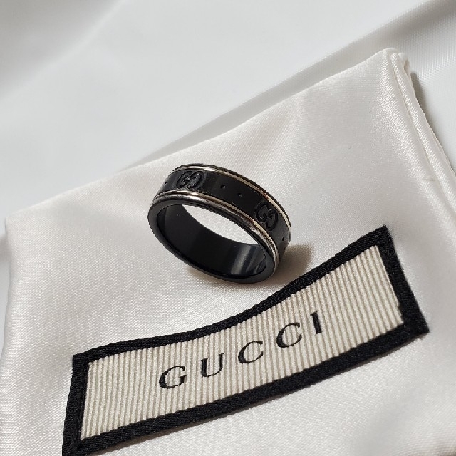 GUCCI シンバンド ホワイトゴールド/ブラックコランダム | livro