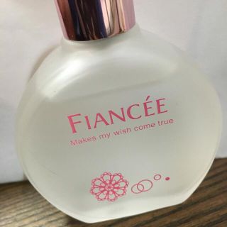 フィアンセ(FIANCEE)のフィアンセ　パルファンドトワレ(香水(女性用))