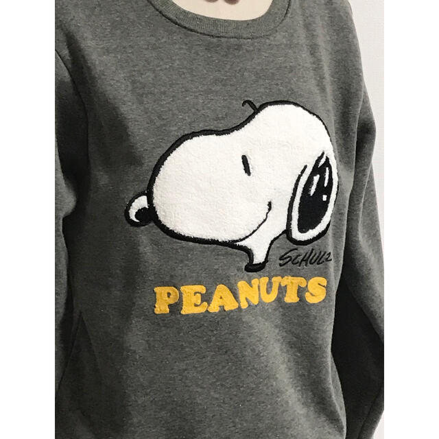 PEANUTS(ピーナッツ)のPEANUTS ピーナッツ 可愛い スヌーピー トレーナー スウェット カーキ レディースのトップス(トレーナー/スウェット)の商品写真