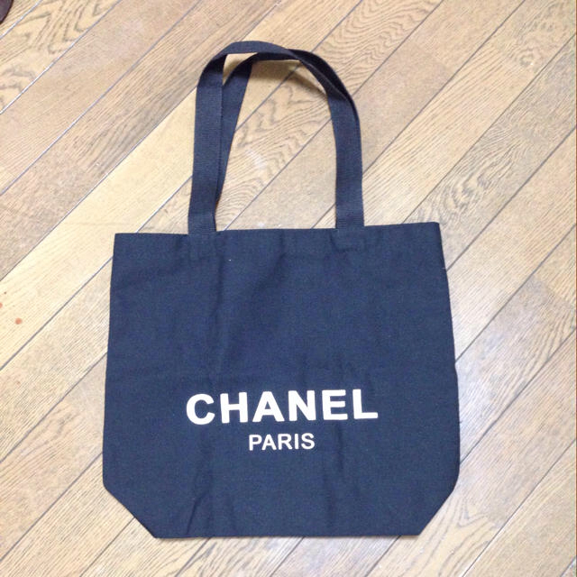 CHANEL - シャネルノベルティトート