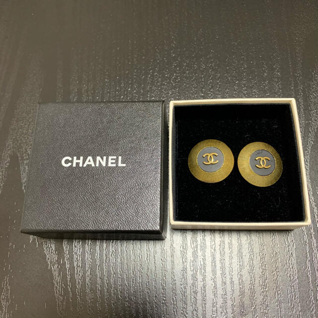 超人気新品 CHANEL イヤリング ヴィンテージ ココマーク ゴールド 両耳