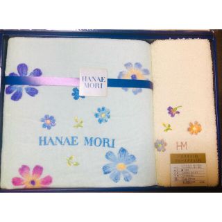 ハナエモリ(HANAE MORI)のMORI HANAE タオルセット2セット　箱なしの値段(タオル/バス用品)