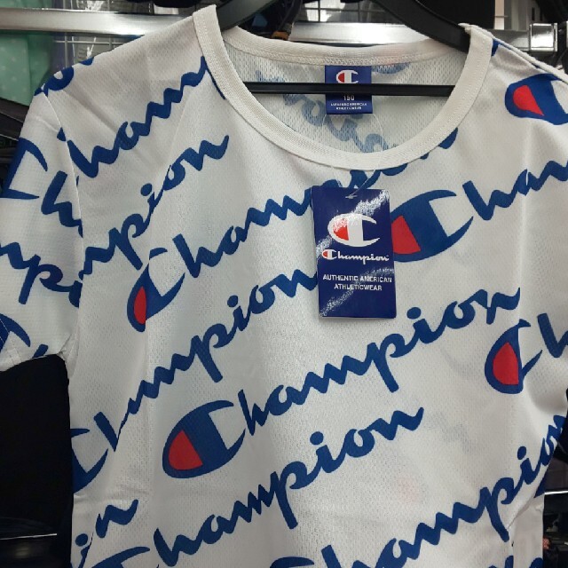 Champion(チャンピオン)のありがとう😆💕✨ キッズ/ベビー/マタニティのキッズ服女の子用(90cm~)(Tシャツ/カットソー)の商品写真