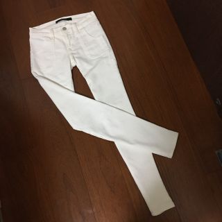 ジェイブランド(J BRAND)の新品　Jブランド スキニージーンズ(デニム/ジーンズ)