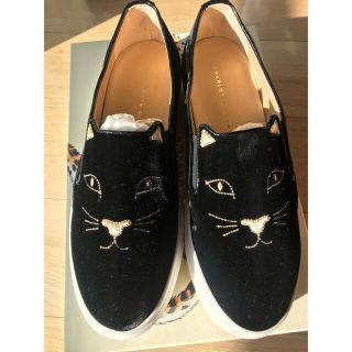 シャルロットオリンピア(Charlotte Olympia)の【CHARLOTTE OLYMPIA】キティ ネコ スリッポン 39 新品(スリッポン/モカシン)