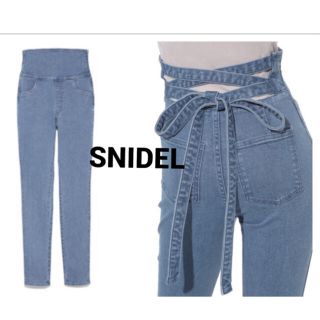 スナイデル(SNIDEL)のSNIDEL ハイウエストデザインスキニーパンツ(デニム/ジーンズ)