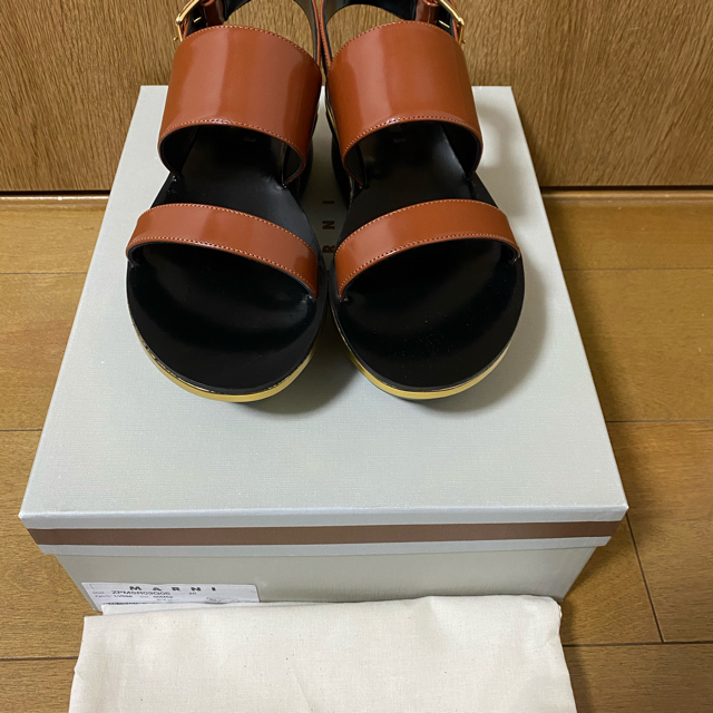 新品 Marni マルニ サンダル ブラウン プラットフォーム スポーツサンダル 9