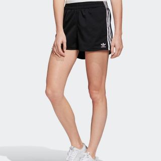 アディダス(adidas)のadidasショートパンツ※ピンク様専用(ウェア)