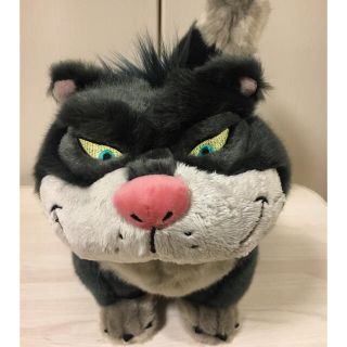 Disney 海外ディズニー限定 シンデレラ ルシファーぬいぐるみ 日本未入荷ディズニーランドの通販 By はまどり ディズニー ならラクマ