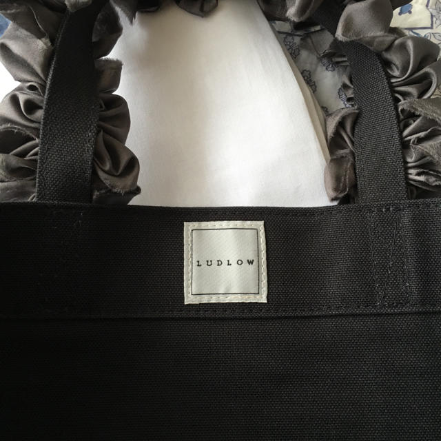 LUDLOW(ラドロー)のLUDLOWグレープハンドルトートバッグ レディースのバッグ(トートバッグ)の商品写真