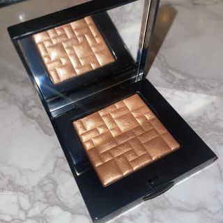 ボビイブラウン(BOBBI BROWN)のBOBBI BROWN ハイライティング パウダー 02 ブロンズグロウ(フェイスカラー)