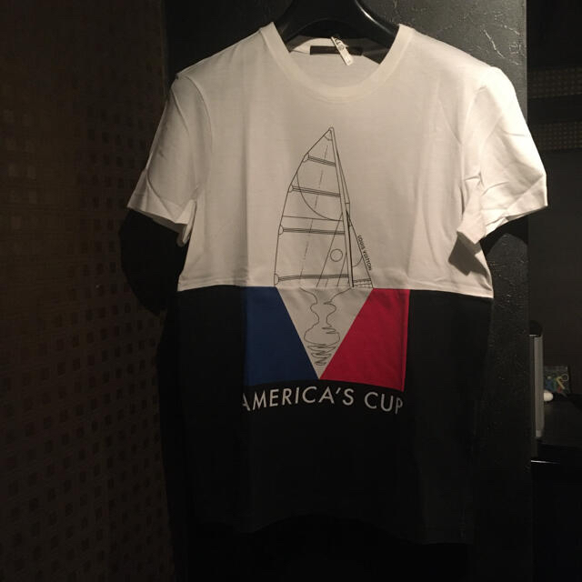 LOUIS VUITTON(ルイヴィトン)の早い者勝ち！AMERICA'S CUP 限定TシャツXXS メンズのトップス(Tシャツ/カットソー(半袖/袖なし))の商品写真