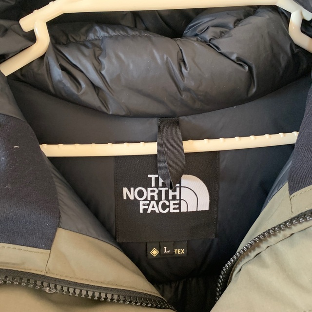 THE NORTH FACE(ザノースフェイス)のノースフェイス  マウンテンダウンジャケット　ニュートープL‼️早い者勝ち‼️ メンズのジャケット/アウター(ダウンジャケット)の商品写真