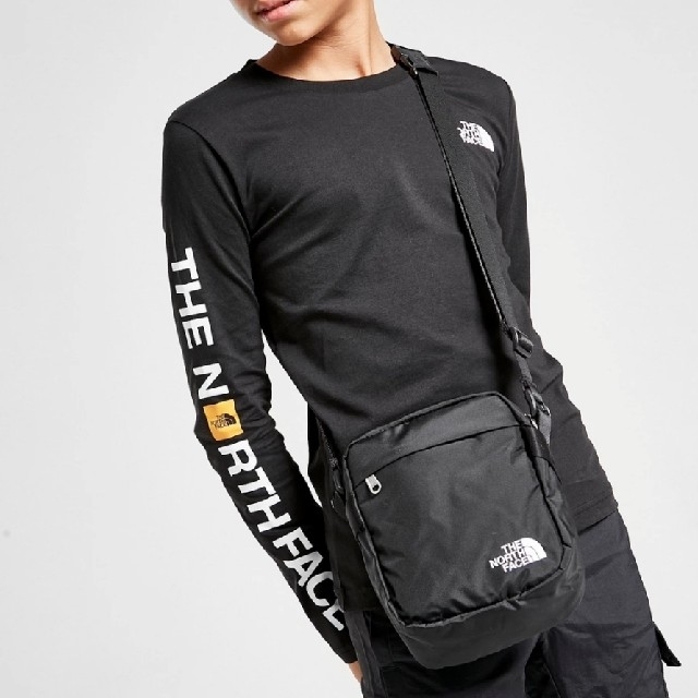 THE NORTH FACE(ザノースフェイス)のノースフェイス スリーブロゴロングスリーブTシャツ メンズS、レディースM相当 メンズのトップス(Tシャツ/カットソー(七分/長袖))の商品写真