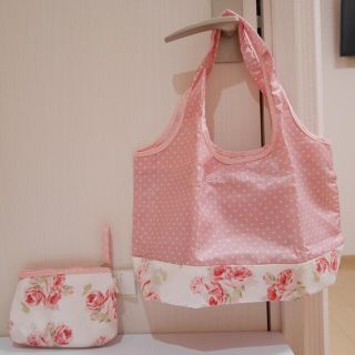 ローラアシュレイ(LAURA ASHLEY)のエコバッグ ポーチ付き(エコバッグ)