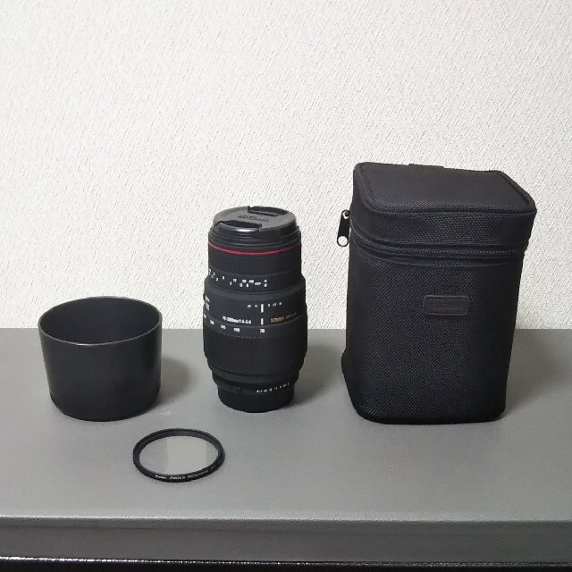 SIGMA(シグマ)のSIGMA APO 70-300mm F4-5.6 DG MACRO kマウント スマホ/家電/カメラのカメラ(レンズ(ズーム))の商品写真