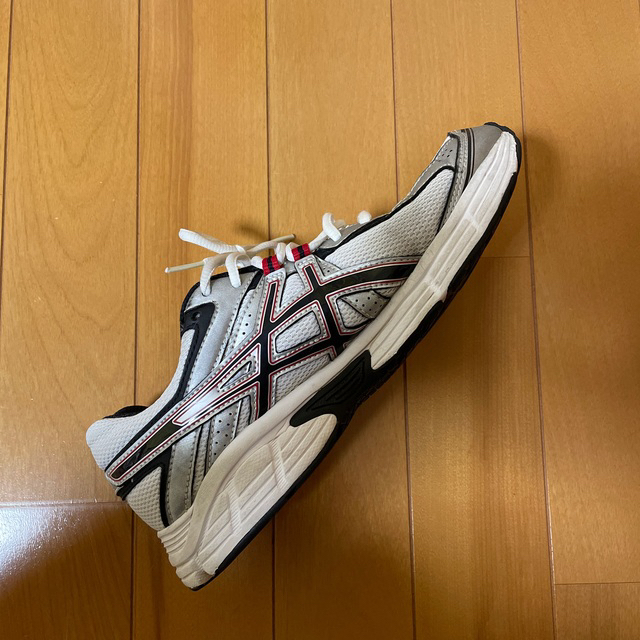 asics(アシックス)の靴　一週間限定商品 レディースの靴/シューズ(スニーカー)の商品写真