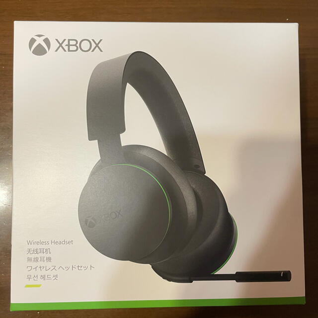 Microsoft(マイクロソフト)のXbox ワイヤレスヘッドセット スマホ/家電/カメラのオーディオ機器(ヘッドフォン/イヤフォン)の商品写真