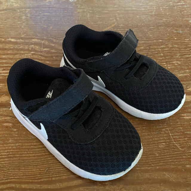 Nike Nike スニーカー キッズ 12cmの通販 By あい S Shop ナイキならラクマ Nike Nike スニーカー キッズ 12cmの通販 By あい S Shop ナイキならラクマ