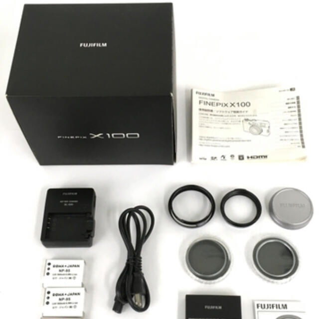 FUJIFILM FinePix X100 デジタル カメラ 中古 コンパクト FUJIFILM FinePix X100 デジタル カメラ 中古 コンパクト