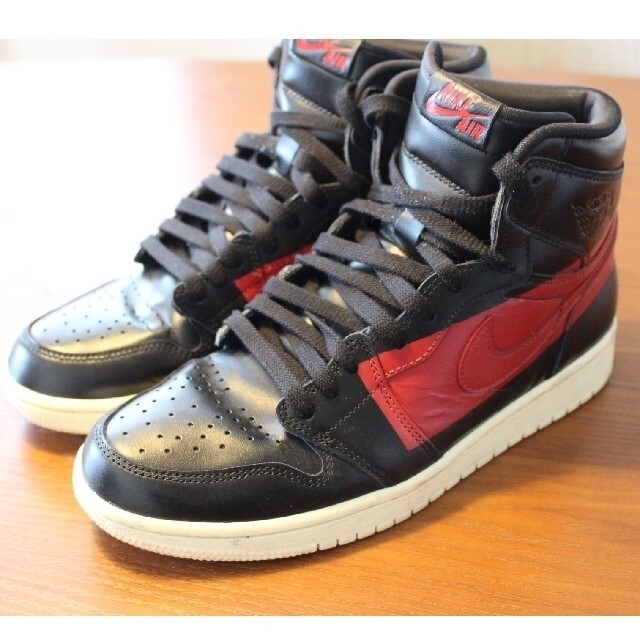 AIR JORDAN 1 COUTURE