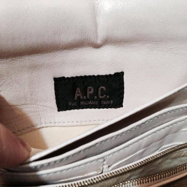 A.P.C(アーペーセー)のA.P.C 専用出品 レディースのファッション小物(財布)の商品写真